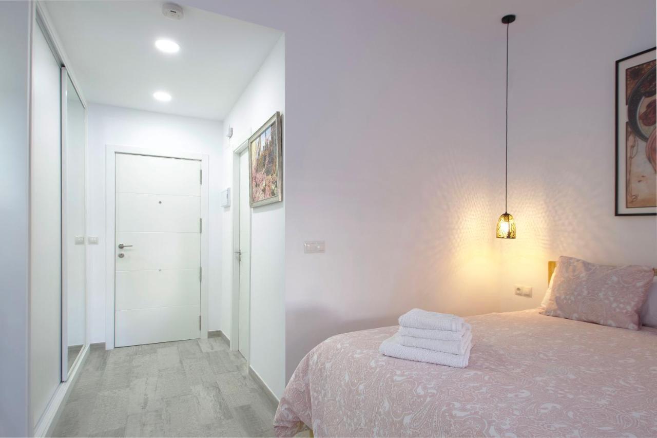 Spacious Studio In The Heart Of La Nogalera Torremolinos Ngoại thất bức ảnh